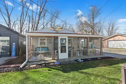 13983 Custers Point Rd NE, Thornville, OH 43076