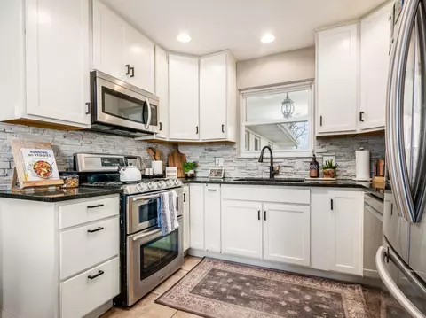 256 S Kellner Rd, Columbus, OH 43209 photo 19