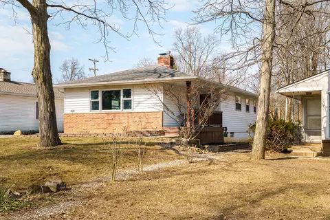 428 E Stanton Ave, Columbus, OH 43214