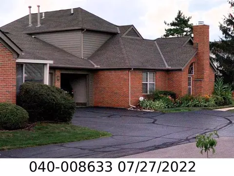 2432 Huntmaster Ln, Grove City, OH 43123