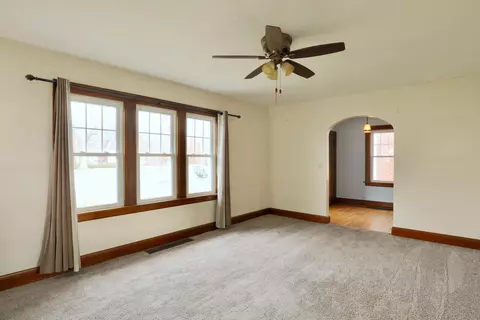 524 E 5th Ave, Lancaster, OH 43130 photo 7