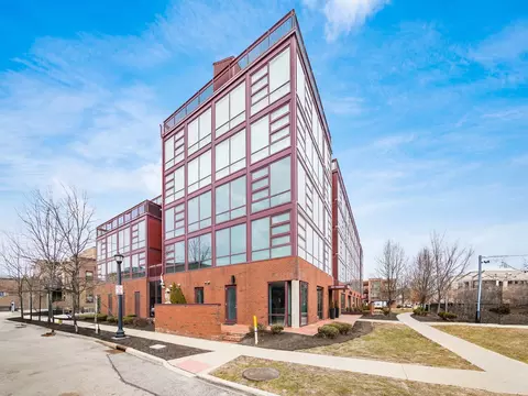 360 Neruda Ave, Columbus, OH 43215