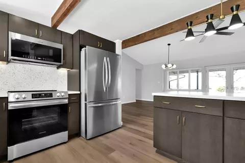 Kitchen - 1373 Hanover Ct, Circleville, OH 43113 photo 3 of 3