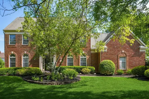 1180 S Creekway Ct, Columbus, OH 43230
