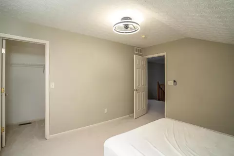 Bedroom - 8041 Townsend Rd, Dublin, OH 43016 photo 11 of 11