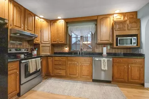 905 S Myrtle Ave, Willard, OH 44890 photo 12