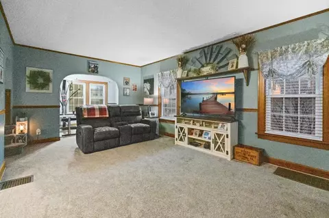 905 S Myrtle Ave, Willard, OH 44890 photo 7