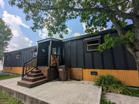 5965 Harrisburg Georgesville Rd #183, Grove City, OH 43123