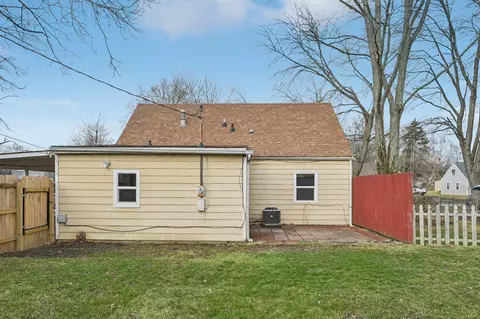 898 Bucknell Rd, Columbus, OH 43213 photo 8