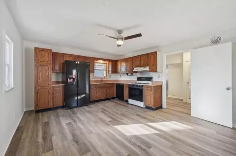 898 Bucknell Rd, Columbus, OH 43213 photo 17