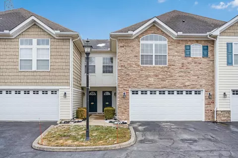 5688 Albany Reserve Dr, Westerville, OH 43081