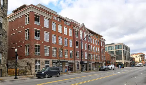 845 N High St #302, Columbus, OH 43215
