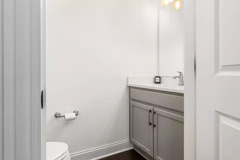 Bath - 3263 Scioto Ridge Rd, Dublin, OH 43017 photo 1 of 4