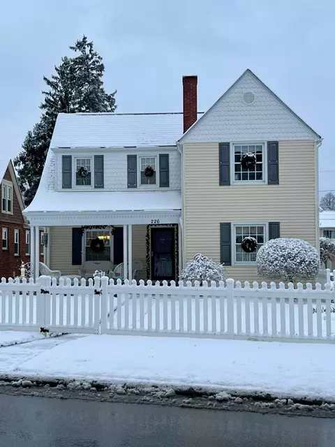 226 E Fair Ave, Lancaster, OH 43130