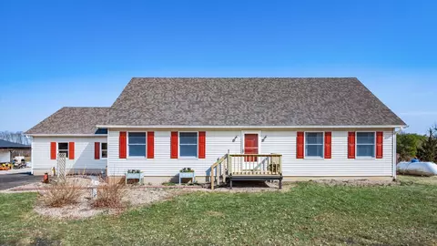 2256 Carroll Eastern Rd NW, Lancaster, OH 43130