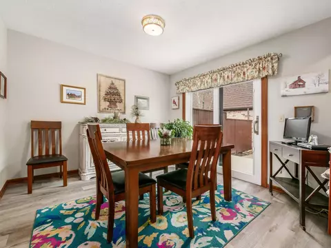 Dining - 4574 Arlingate Dr E, Upper Arlington, OH 43220 photo 1 of 2