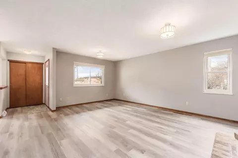 Living - 4574 Arlingate Dr E, Upper Arlington, OH 43220 photo 2 of 5