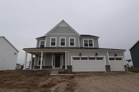 1470 Maple Heights Dr, Delaware, OH 43015