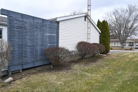 Exterior - 1277 Shellbark St, Marion, OH 43302 photo 9 of 12