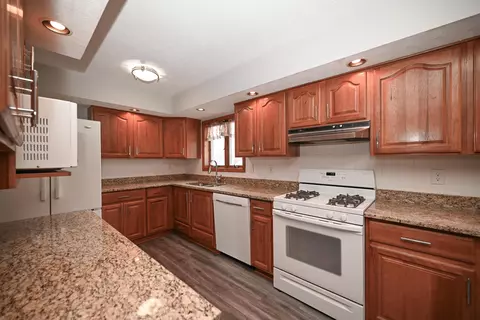 Kitchen - 1277 Shellbark St, Marion, OH 43302 photo 5 of 6