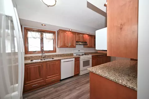 Kitchen - 1277 Shellbark St, Marion, OH 43302 photo 1 of 6