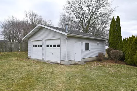 Exterior - 1277 Shellbark St, Marion, OH 43302 photo 8 of 12