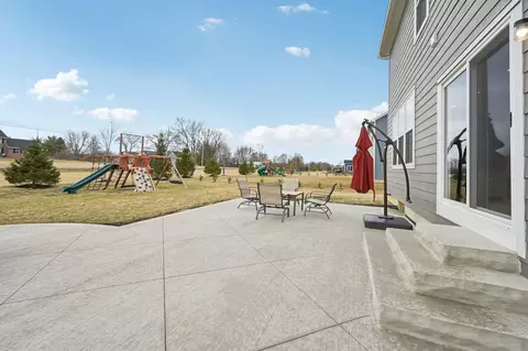 Exterior - 7587 White Cap Dr, Powell, OH 43065 photo 4 of 14