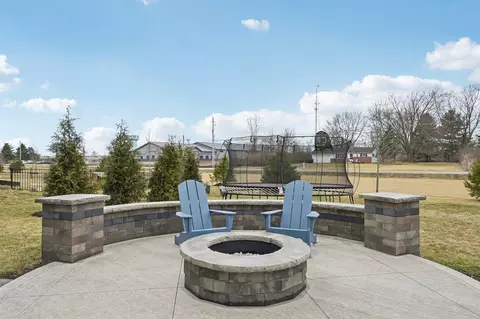 Exterior - 7587 White Cap Dr, Powell, OH 43065 photo 11 of 14