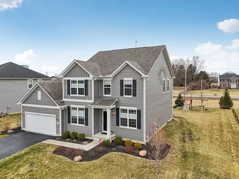 View/Area - 7587 White Cap Dr, Powell, OH 43065 photo 2 of 6