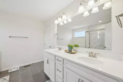 Bath - 7587 White Cap Dr, Powell, OH 43065 photo 3 of 6