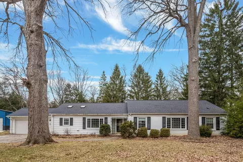 1110 Lorraine Cir, Marion, OH 43302
