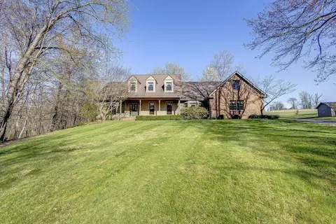 6942 Kinney Rd, Mount Vernon, OH 43050