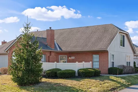 2191 Ravine Woods Dr, Grove City, OH 43123
