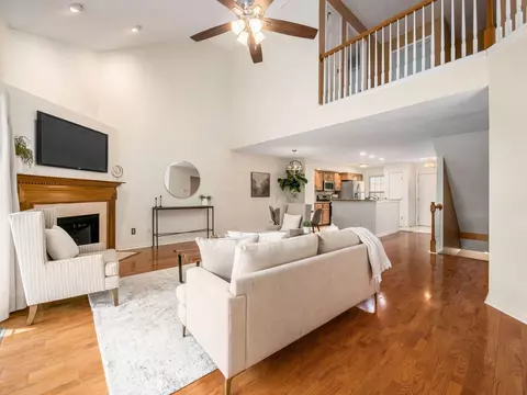 Living - 5953 Dunabbey Loop, Dublin, OH 43017 photo 2 of 5