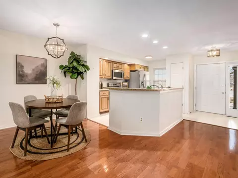 Dining - 5953 Dunabbey Loop, Dublin, OH 43017 photo 2 of 2