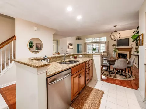 Kitchen - 5953 Dunabbey Loop, Dublin, OH 43017 photo 1 of 3