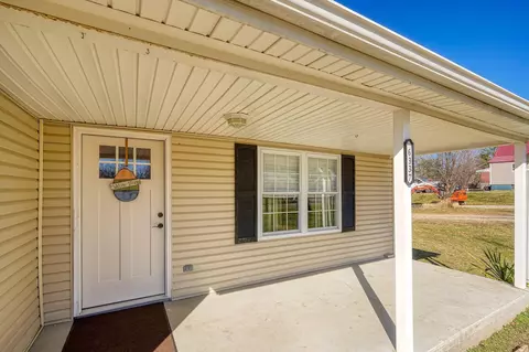 Exterior - 6337 W Jisco West Rd, Jackson, OH 45640 photo 1 of 7