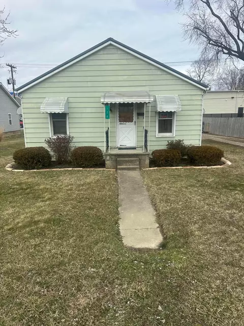 124 W Jefferson St, New Lexington, OH 43764
