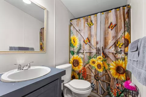 134 11th St, Corning, OH 43730 photo 25