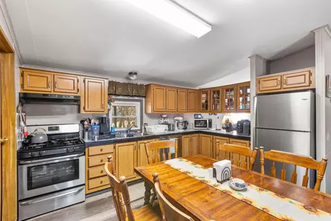 134 11th St, Corning, OH 43730 photo 20