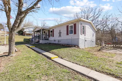 134 11th St, Corning, OH 43730 photo 11