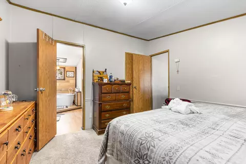 134 11th St, Corning, OH 43730 photo 32