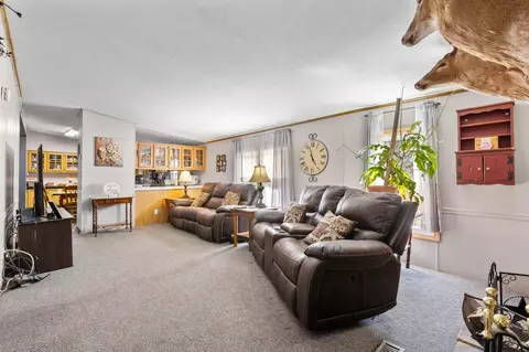 134 11th St, Corning, OH 43730 photo 4