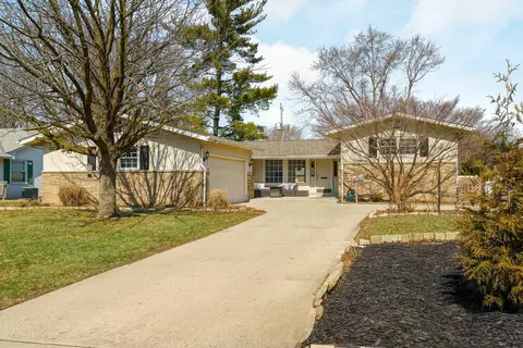 1720 Birchcrest Rd, Columbus, OH 43221