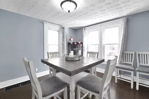 Dining - 124 Hampton Pl, Springfield, OH 45504 photo 1 of 2