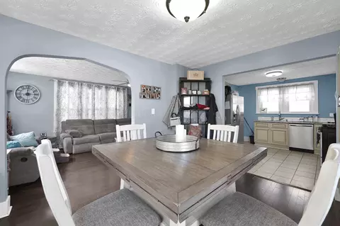Dining - 124 Hampton Pl, Springfield, OH 45504 photo 2 of 2