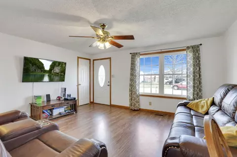 1730 Chippewa Dr, Circleville, OH 43113 photo 8