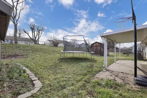 1730 Chippewa Dr, Circleville, OH 43113 photo 25