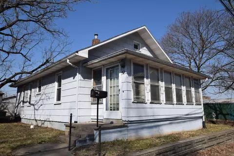 318 S Locust St, Urbana, OH 43078