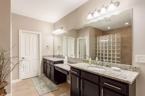 Bath - 6717 Vineyard Haven Loop, Dublin, OH 43016 photo 1 of 4